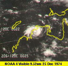 Cyclone Tracy at landfall.