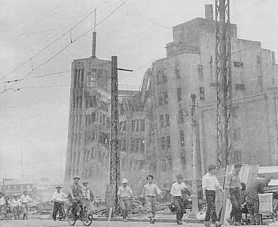 File:Daiwa Department Store after Fukui Earthquake.JPG