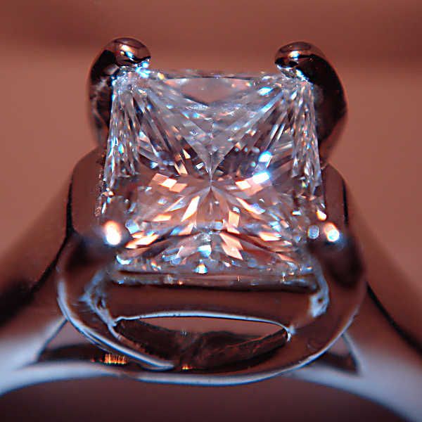 File:Diamond princess cut.jpg