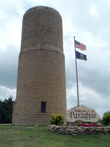 File:Paradiseks1.jpg