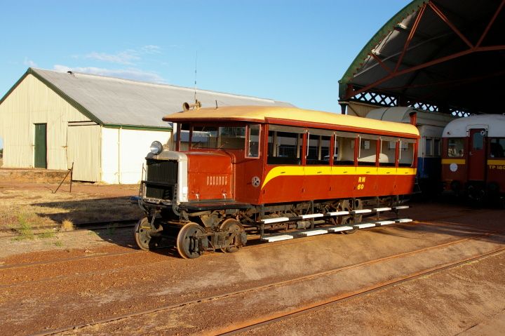 File:Railmotor60.jpg