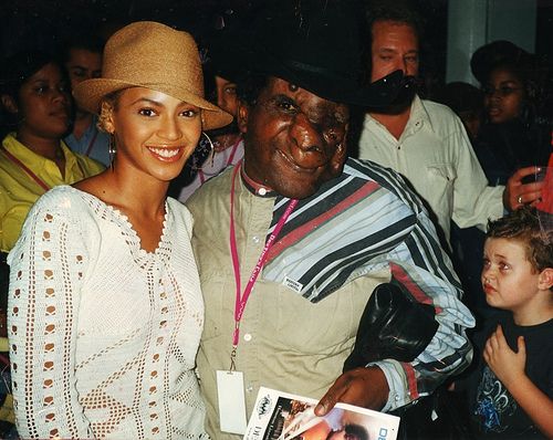 File:Reggie Bibbs with Beyoncé Knowles.jpg