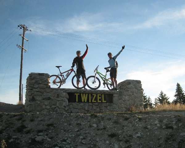 File:Alps to Ocean Cycle Trail, Twizel.jpg