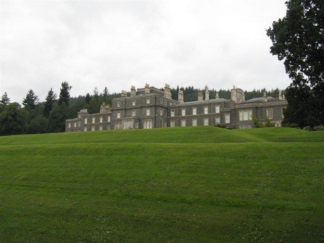 File:Bowhill House - geograph.org.uk - 982777.jpg