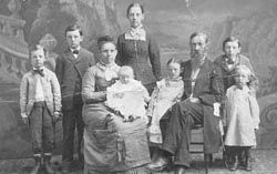 File:Thomas Ramsdell family.jpg