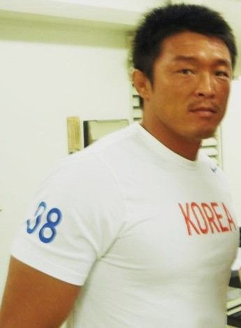 File:Yoshihiro Akiyama.jpg