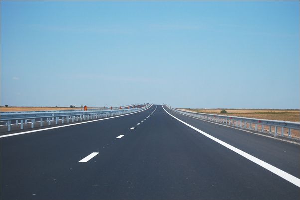 File:Autostrada A4 (România).jpg