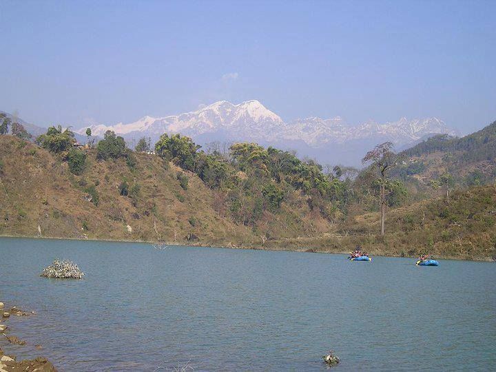 File:Boat In MMHE Dam.jpg