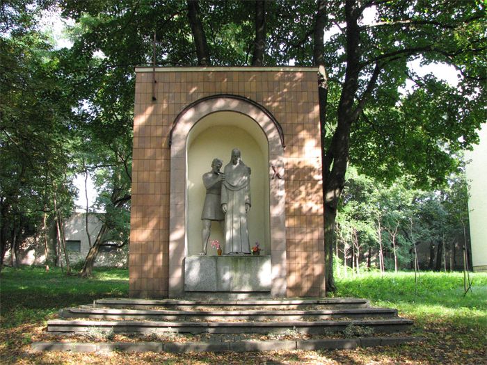 File:Calvary of Katowice Panewniki 10 Station.jpg