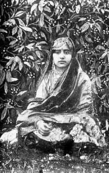 File:Malika Pukhraj (1912-2004) in 1920s.jpg