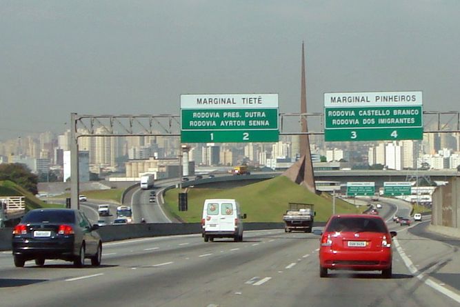 File:Rodovia Bandeirantes SAO 2008 06.jpg