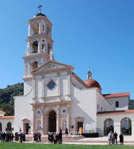 File:Thomas Aquinas Chapel Facade.jpg