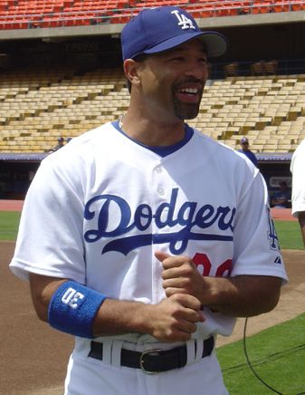 File:Dave Roberts 2004.jpg