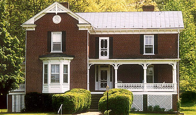 File:Evergreen-Callaway-Deyerle House in Franklin County Va.jpg