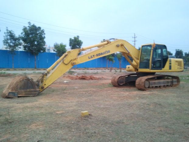 File:L&T Komatsu Excavator.jpg