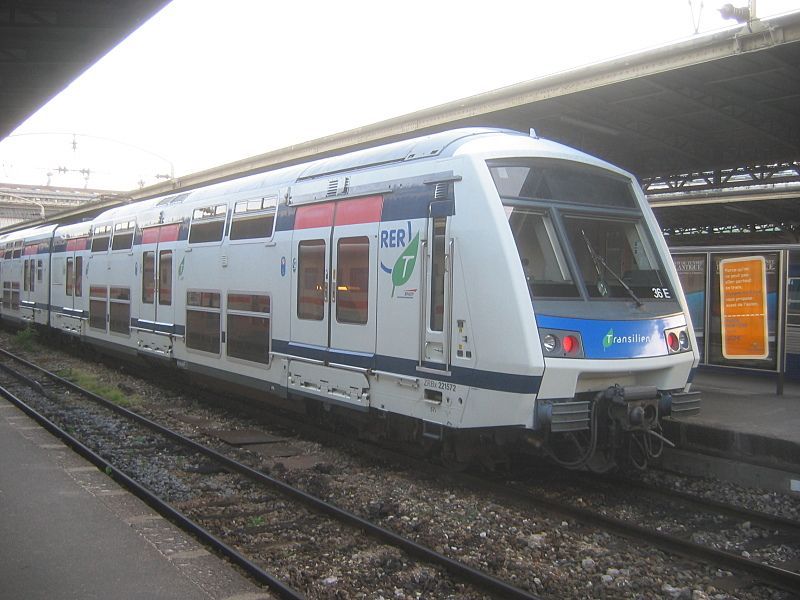 File:Rer-gare-de-lest.jpg