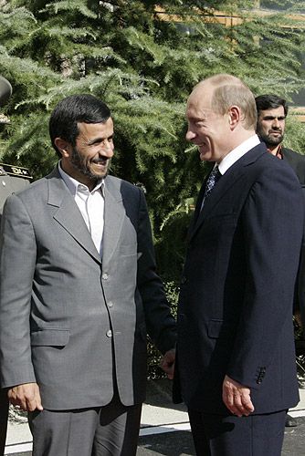 File:Vladimir Putin in Iran 16-17 October 2007-2.jpg