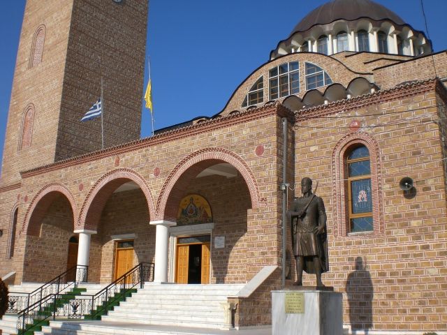 File:Church entrance, Didymoteicho, Evros.JPG