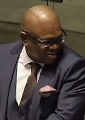 File:Geoff Makhubo, Mayor of Johannesburg.jpg