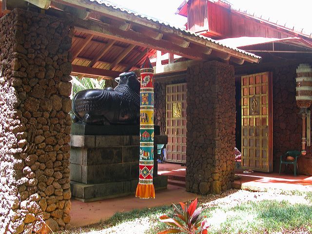 File:Kadavul Temple.jpg