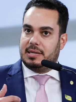 File:Paulo Martins (cropped) (cropped).png