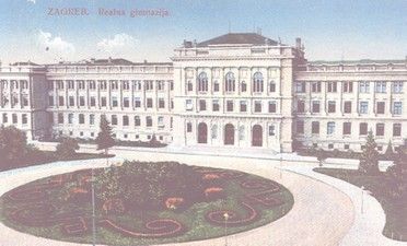 Museum building in 1930s