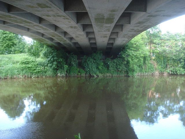 File:Greyfriars Bridge - geograph.org.uk - 854117.jpg