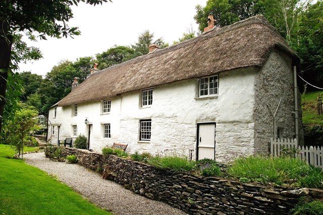 File:Harmony Cot - geograph.org.uk - 728681.jpg