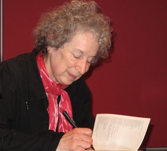 File:Margaret-Atwood 19.10.2009.jpg