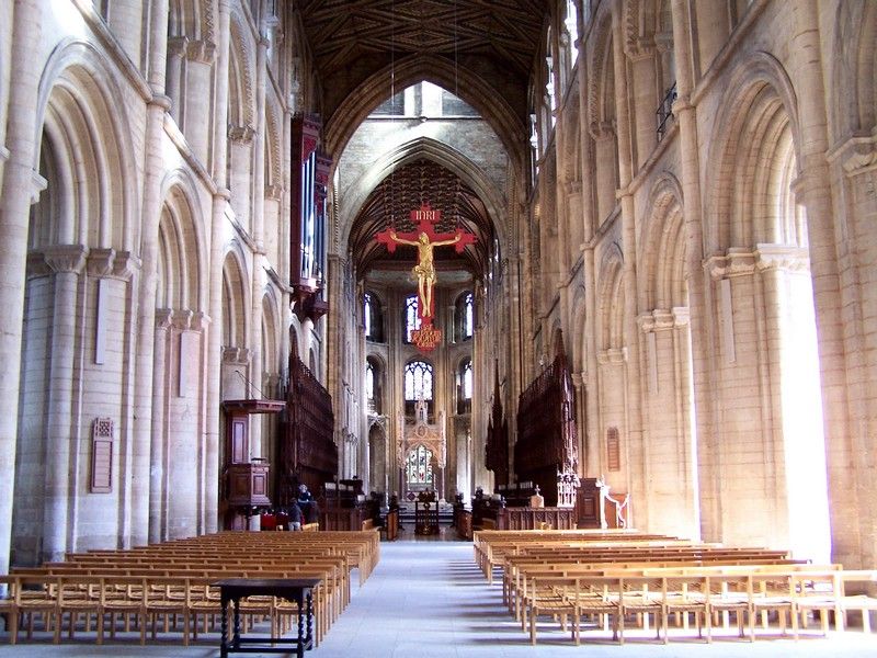 File:PetererboroughNave.jpg