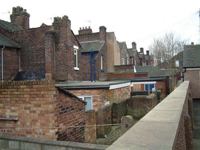 File:Stoke-on-trent terrace housing.jpg