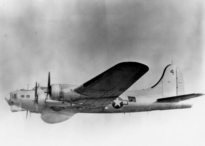 File:Boeing PB-1W in flight.jpg