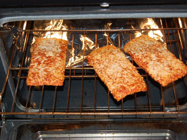 File:Ellio's Pizza - In Oven.JPG