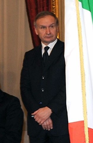 File:Gianni Petrucci (cropped).jpg