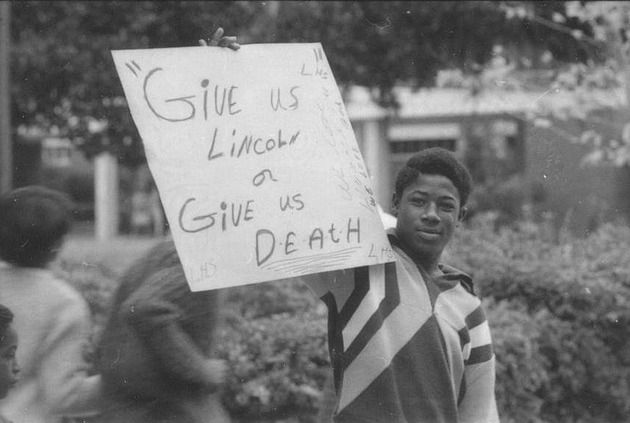 File:Image of the Lincoln High School Protest.jpg