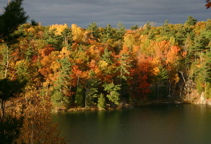 File:Pink-Lake-in-Fall.jpg