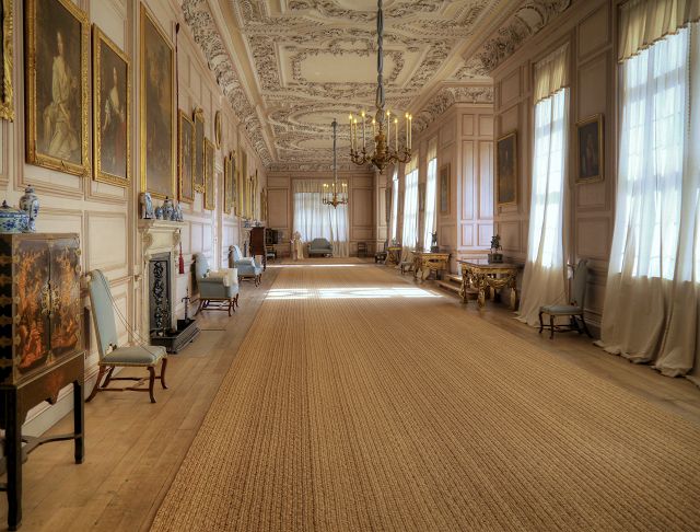 File:The Long Gallery, Sudbury Hall-geograph-4669666.jpg