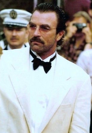 File:Tom Selleck Cannes 1992.jpg