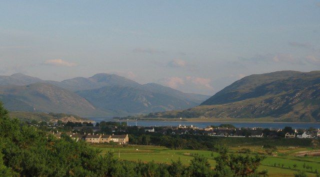 File:Ullapool from Morefield.jpg