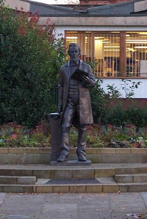 File:Benjamin Brierley statue.jpg