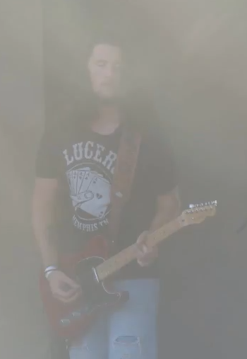 File:Koe Wetzel in 2017.png