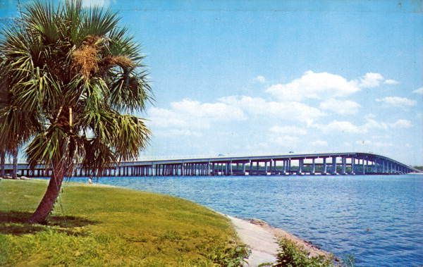 File:Memorial Bridge (Palatka) pc5771.jpg