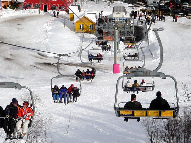 File:On the ropeway.jpg