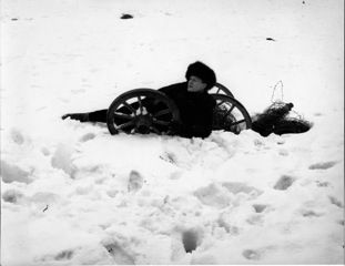 File:Percy Savage in snow.jpg