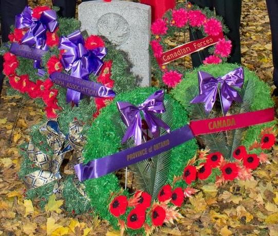 File:Private Bukan Singh gravestone Remembrance Day 2012.JPG