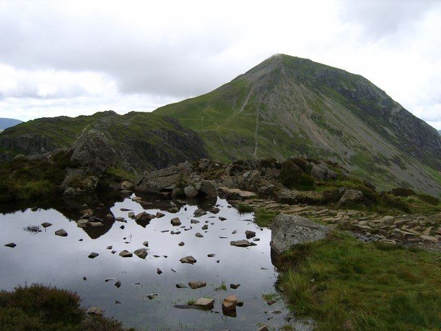 File:Tarn, Haystacks - geograph.org.uk - 882818.jpg