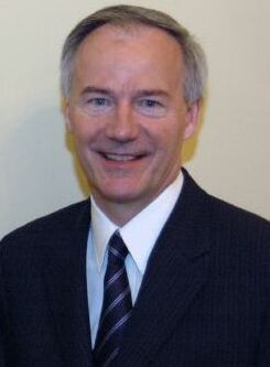 File:Asa Hutchinson 2006 (cropped) (cropped).jpg