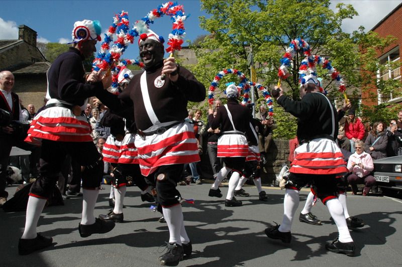 File:Bacup Coconut Dancers (65105358).jpg