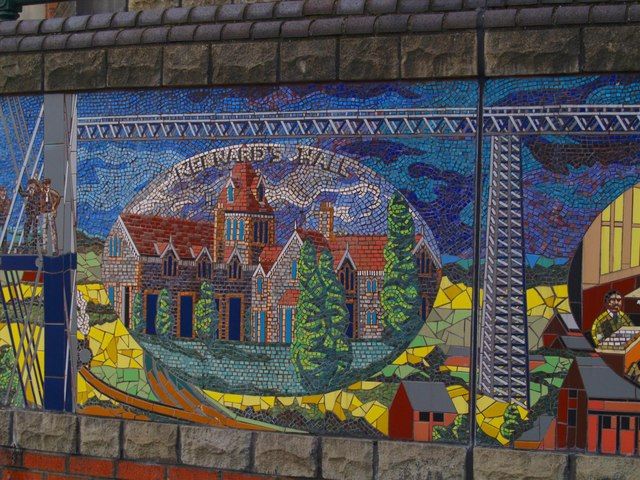 File:Geograph-1206449-by-andy-dolman mural1 RIGHT.jpg