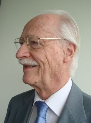 File:Helmut Paul 2014.JPG